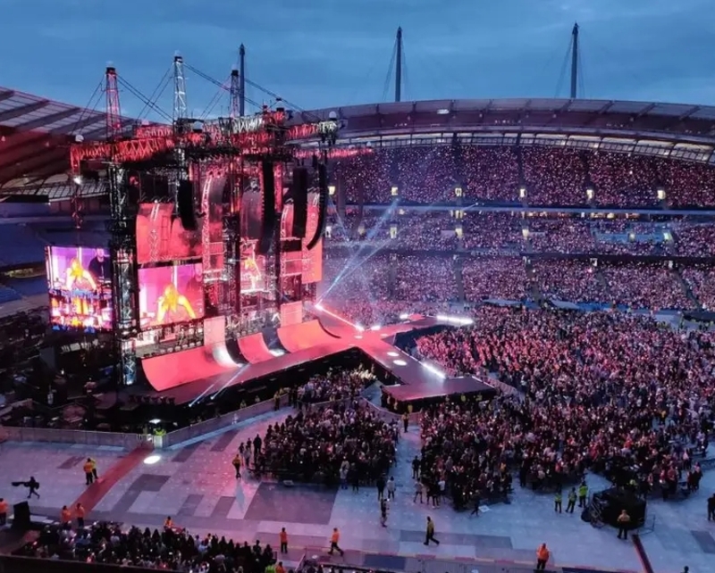 Ngoài bóng đá, sân thành phố Manchester còn là địa điểm tổ chức concert và nhiều sự kiện giải trí quy mô lớn.