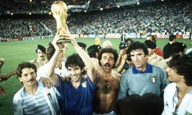 Khi đặt Italia bên cạnh những đội tuyển giàu truyền thống nhất lịch sử World Cup, có thể thấy vị thế của Azzurri vẫn vô cùng đặc biệt.