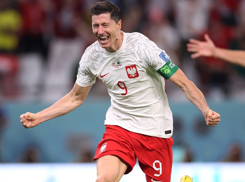 Robert Lewandowski là trụ cột trên hàng công của tuyển Ba Lan