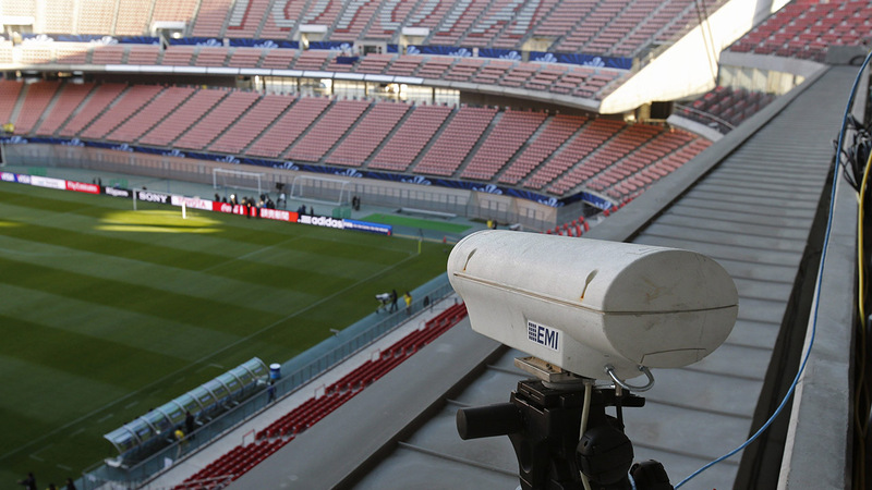 Công nghệ goal line bao gồm các camera tốc độ cao được đặt xung quanh khung thành, các cảm biến của nhiều thiết bị khác