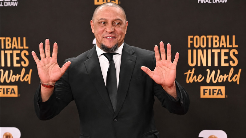 Roberto Carlos còn sống không? Huyền thoại bóng đá Brazil