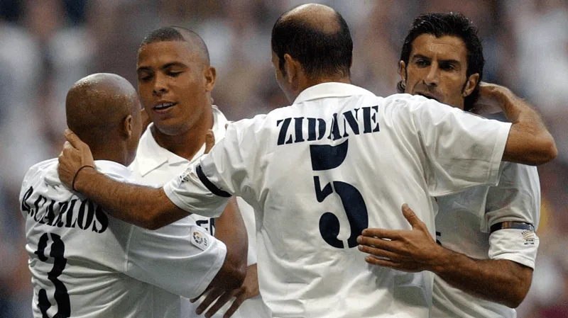 Biệt danh "Los Blancos" gắn liền với sắc trắng tinh khôi truyền thống của đội bóng Hoàng gia.