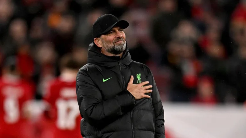 Jurgen Klopp truyền ngọn lửa rực lửa vào lối chơi Gegenpressing mang thương hiệu "Heavy Metal".