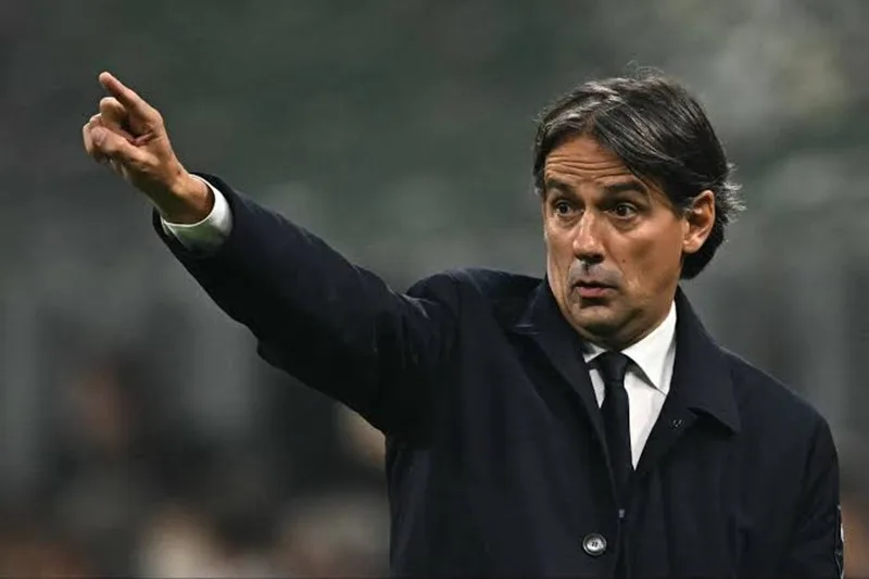 Simone Inzaghi nâng tầm sơ đồ 3-5-2 biến ảo thành cỗ máy chiến thắng tại Inter Milan.